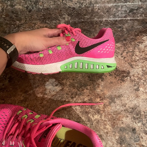Ladies size 9 Nike Zoom Structure running shoes - Picture 5 of 9